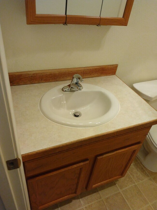 Building Photo - 1344br