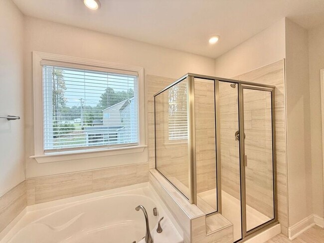 Building Photo - 1120 Copper Beech Ln