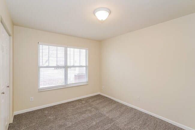 Building Photo - 2151 Erin Ln