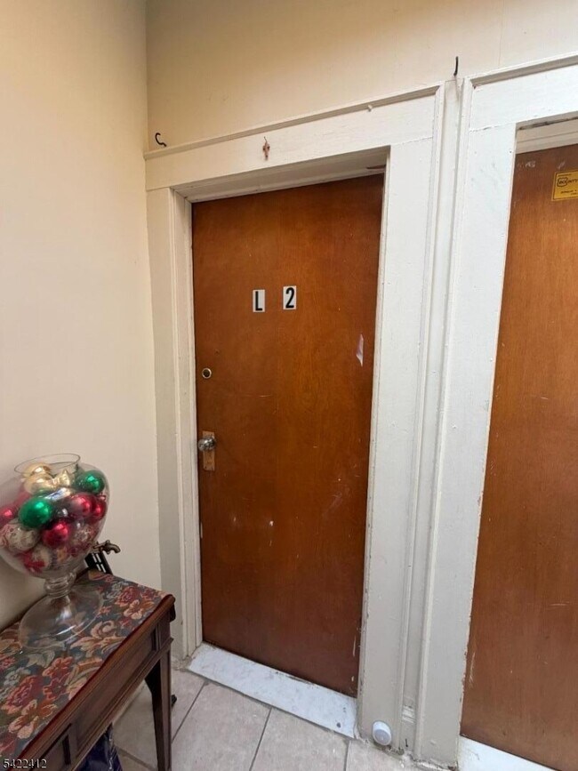 Building Photo - 656 N 7th St