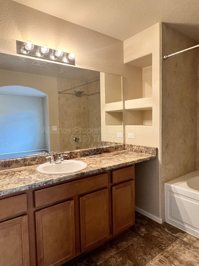 Building Photo - 7506 Red Creek View