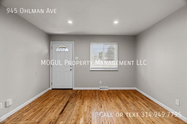 Building Photo - 945 Ohlman Ave