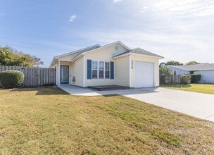 Building Photo - READY SOON! Beautifully Updated 3BR/2BA Ho...