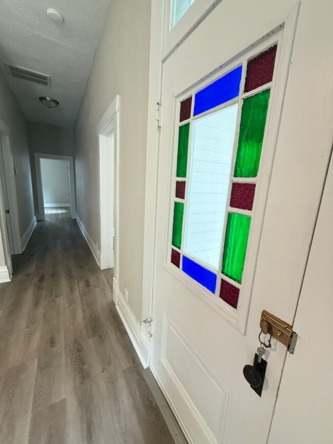 Building Photo - 3 Bed 1 Bath Aurora, MO