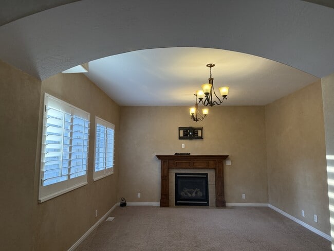 Building Photo - 7691 Willow Walk Ln