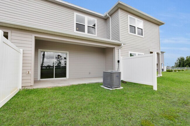 Building Photo - 4915 SW 81st Lp