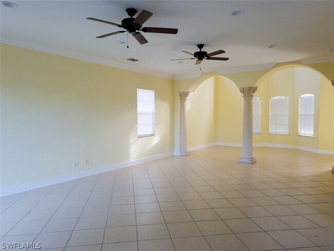 Building Photo - 6139 57th Ct