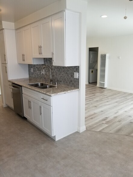 Interior Photo - 1430 Amherst Ave