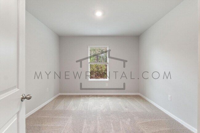 Building Photo - Deposit-Free! Modern, energy efficient hom...