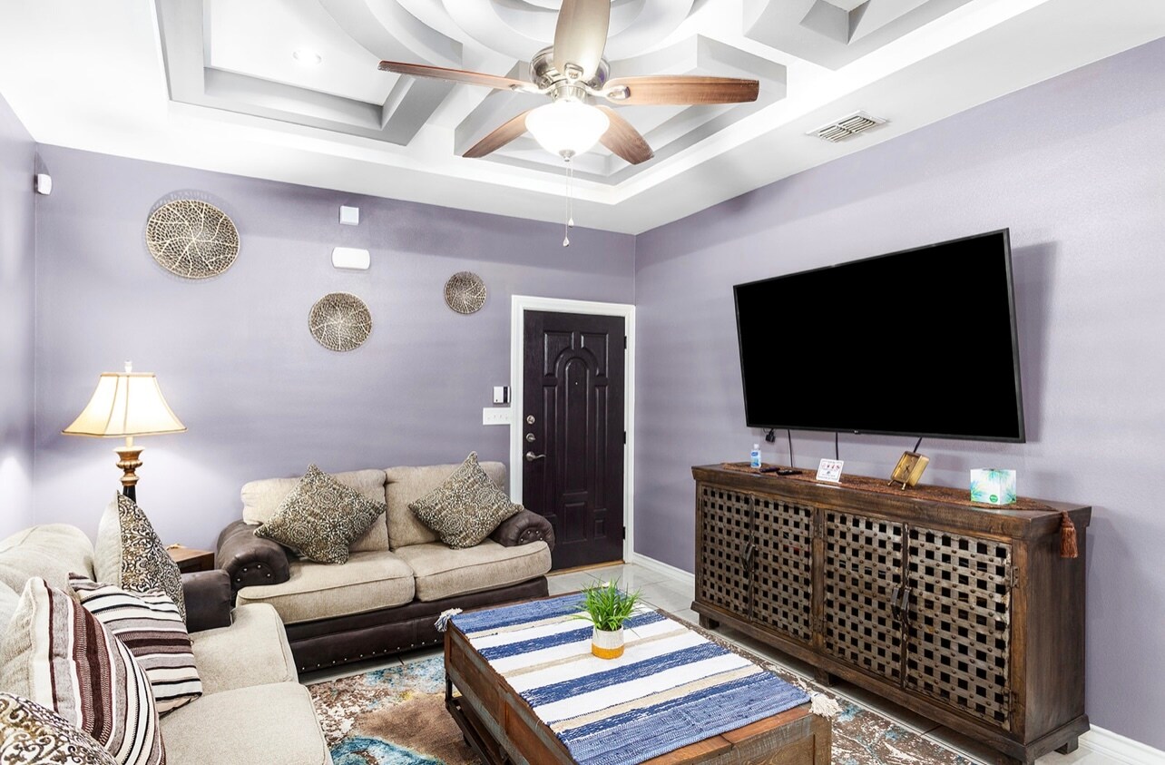 Living Room - 2616 Larkspur Ave