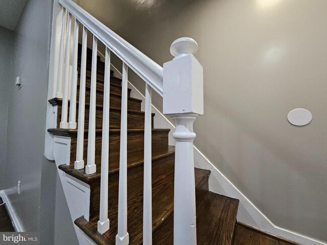 Building Photo - 1285 Cedarcroft Rd