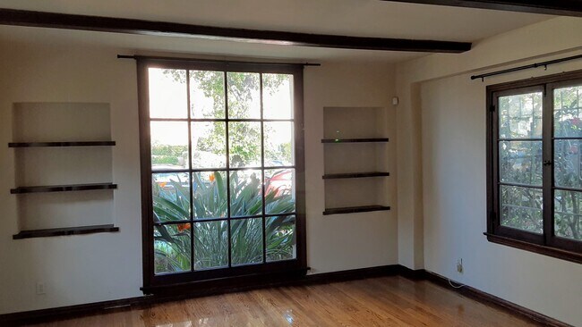 LR Front WIndow - 1633 Greenfield Ave