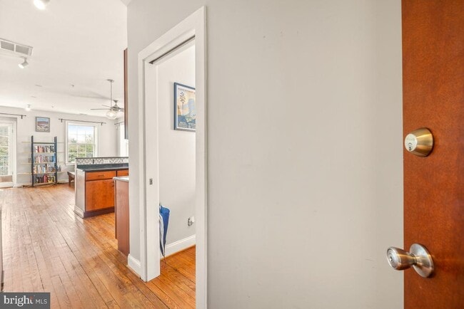 Building Photo - 1543 6th St NW