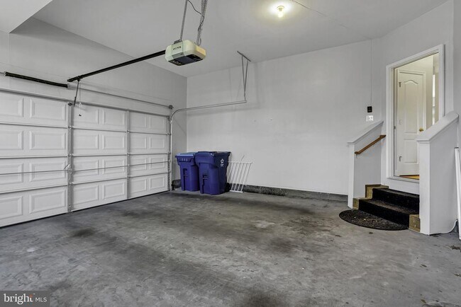 Building Photo - 40560 Aldie Springs Dr