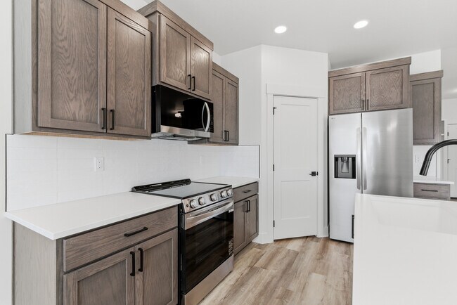 Building Photo - 4711 Highgarden Wy