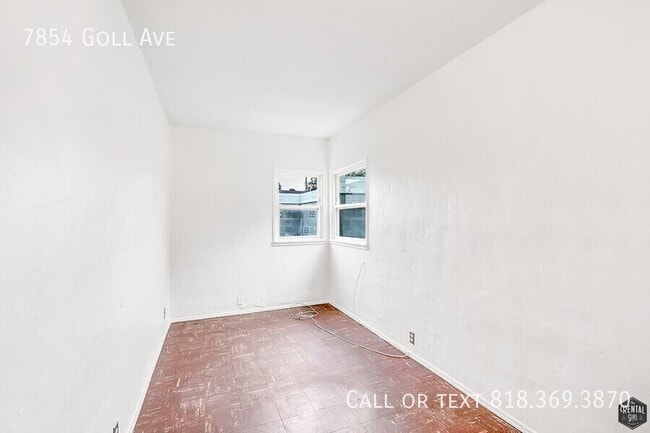 Building Photo - 7854 Goll Ave