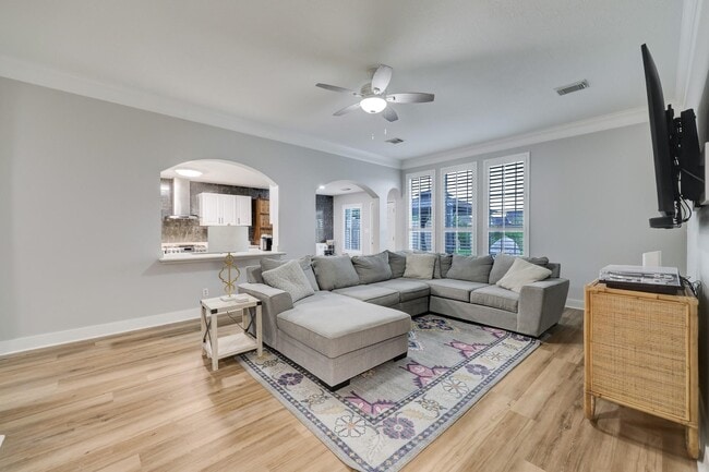 Building Photo - 11006 Desert Springs Cir