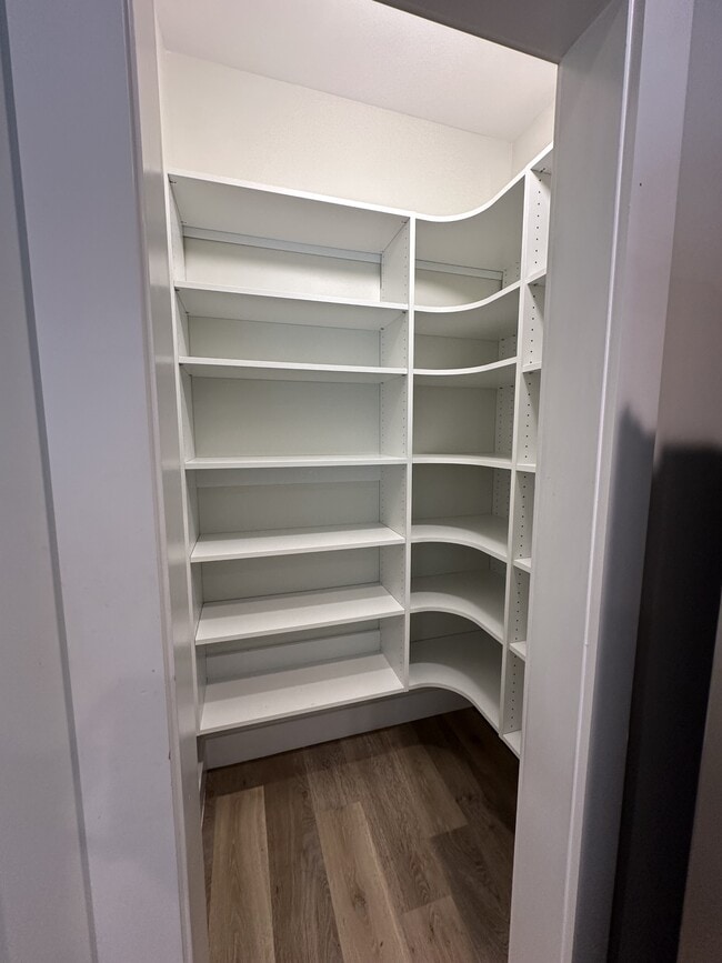 Building Photo - 249 N Carter St