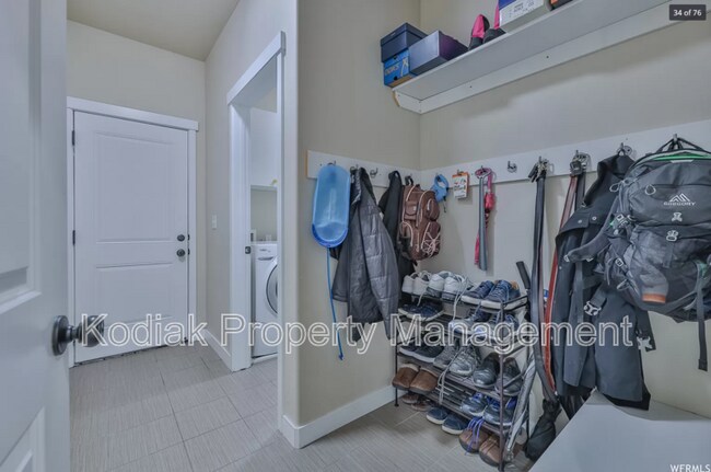 Building Photo - 1463 Kentucky Derby Way