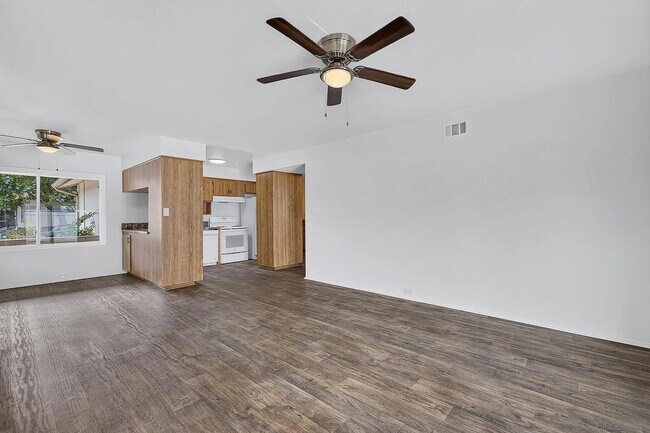 Building Photo - 1129 Nidrah St