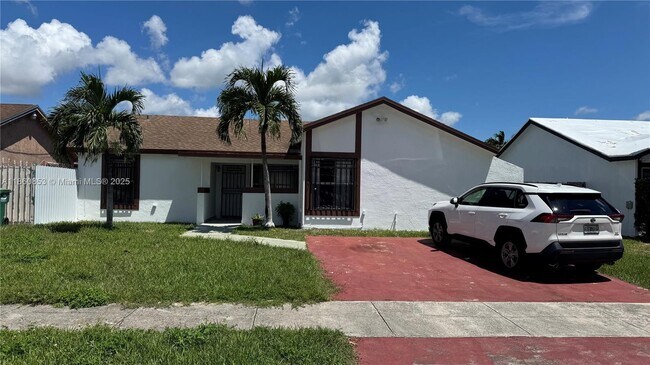 Primary Photo - 12621 SW 210th Terrace