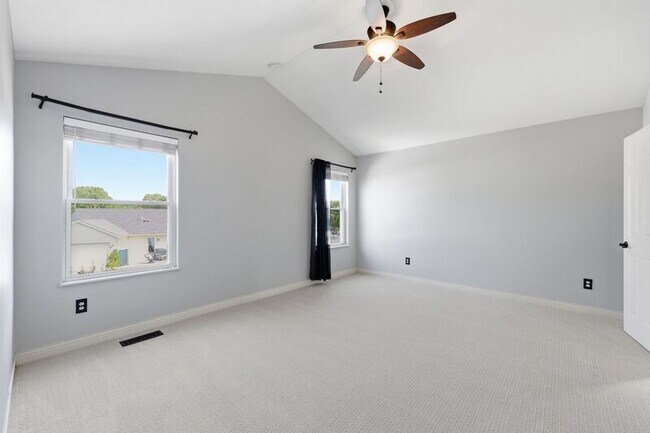 Building Photo - 5940 Meehan Rd