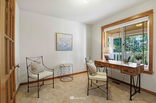 Building Photo - 16532 Lemolo Shore Dr NE