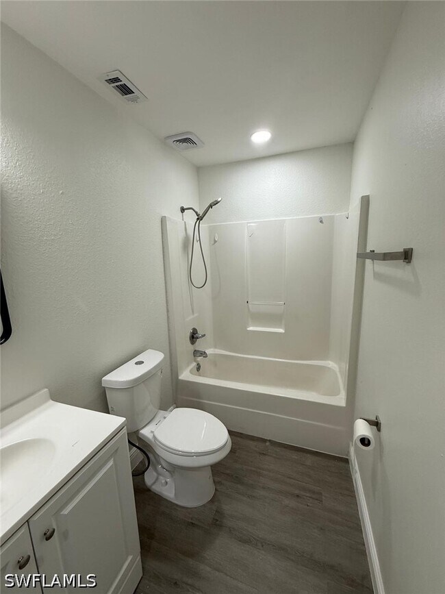 Building Photo - 5248 Confederate Dr