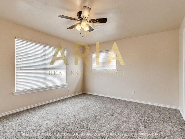 Building Photo - 2 bed/1.5 bath Norman Townhome Duplex - AV...