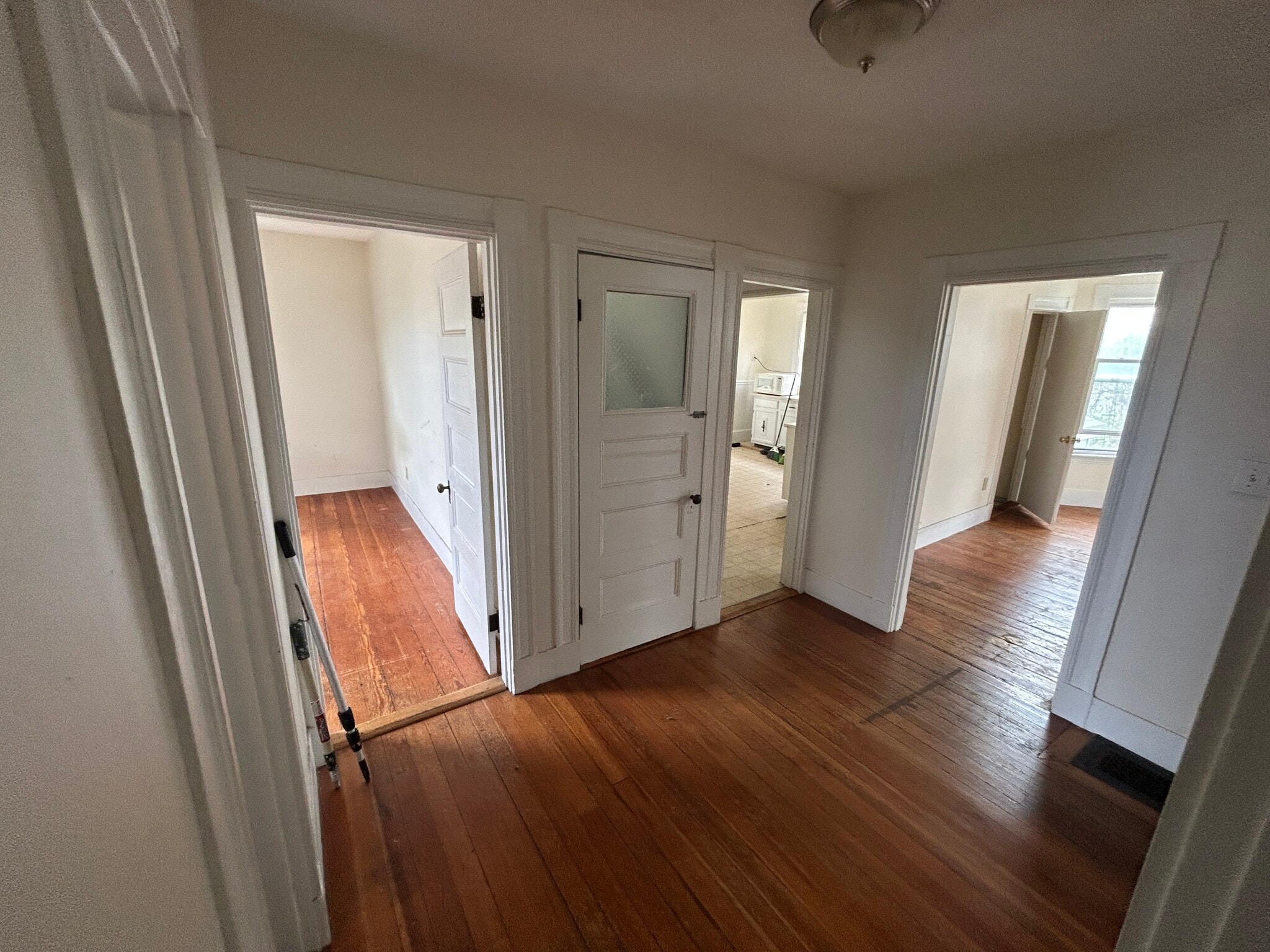 Building Photo - 27R Albion St