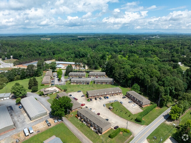 Aerial Photo - Oak Ridge Condominiums