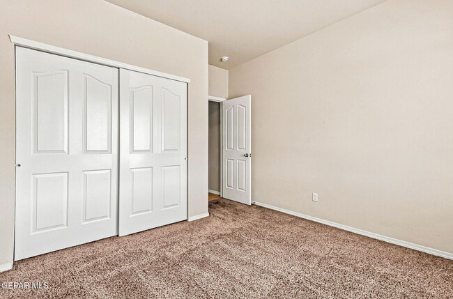 Building Photo - 7409 Dewberry Dr