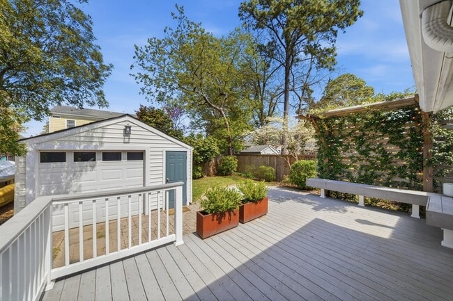 Building Photo - 414 Massachusetts Ave