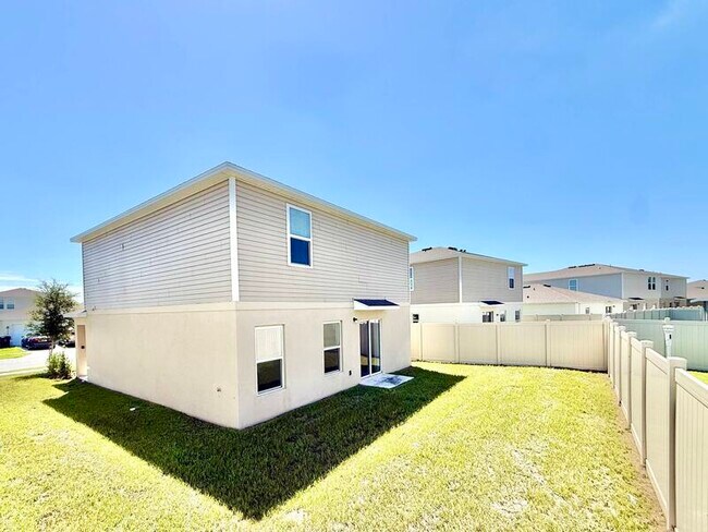 Building Photo - 2068 Kentucky Rd