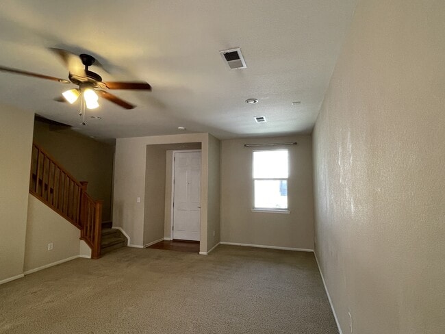 Building Photo - 13678 E Weaver Pl