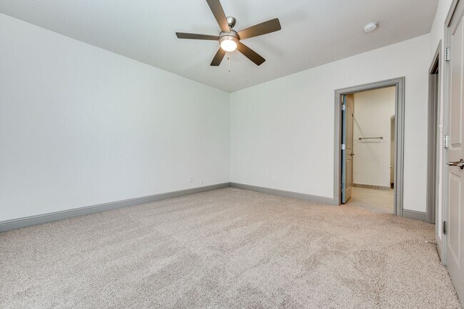 Building Photo - 3912 Rawlins St