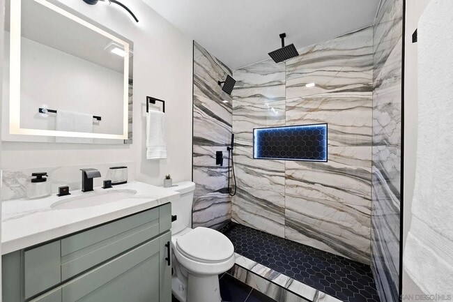 Building Photo - Beautiful Modern Home in the heart of North Park/Hillcrest/University Heights