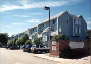 Building Photo - 140 North Beacon St