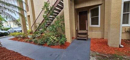 Building Photo - 8821 Coral Palms Ct