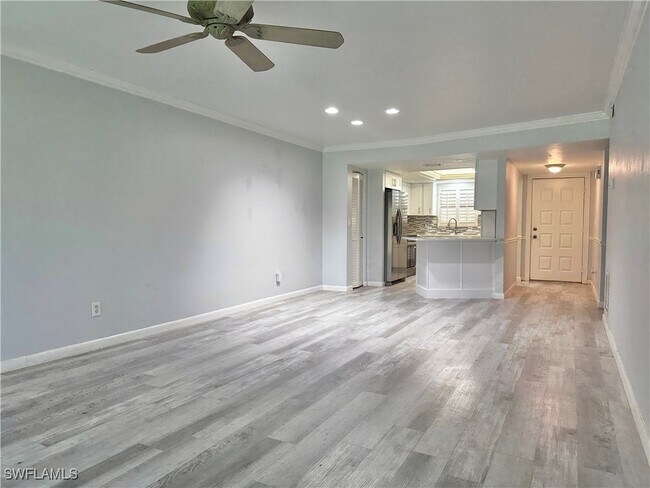 Building Photo - 4955 Pepper Cir