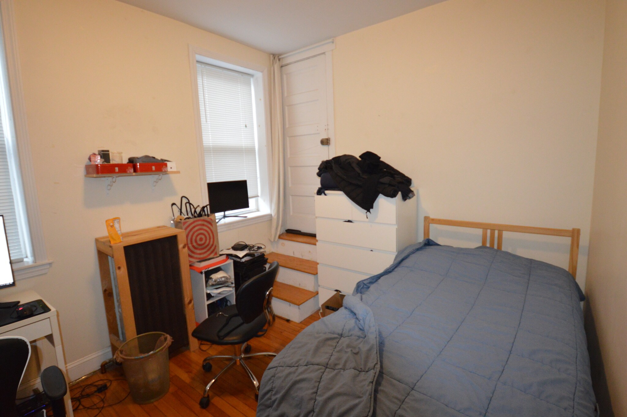 Building Photo - 66 Egmont St