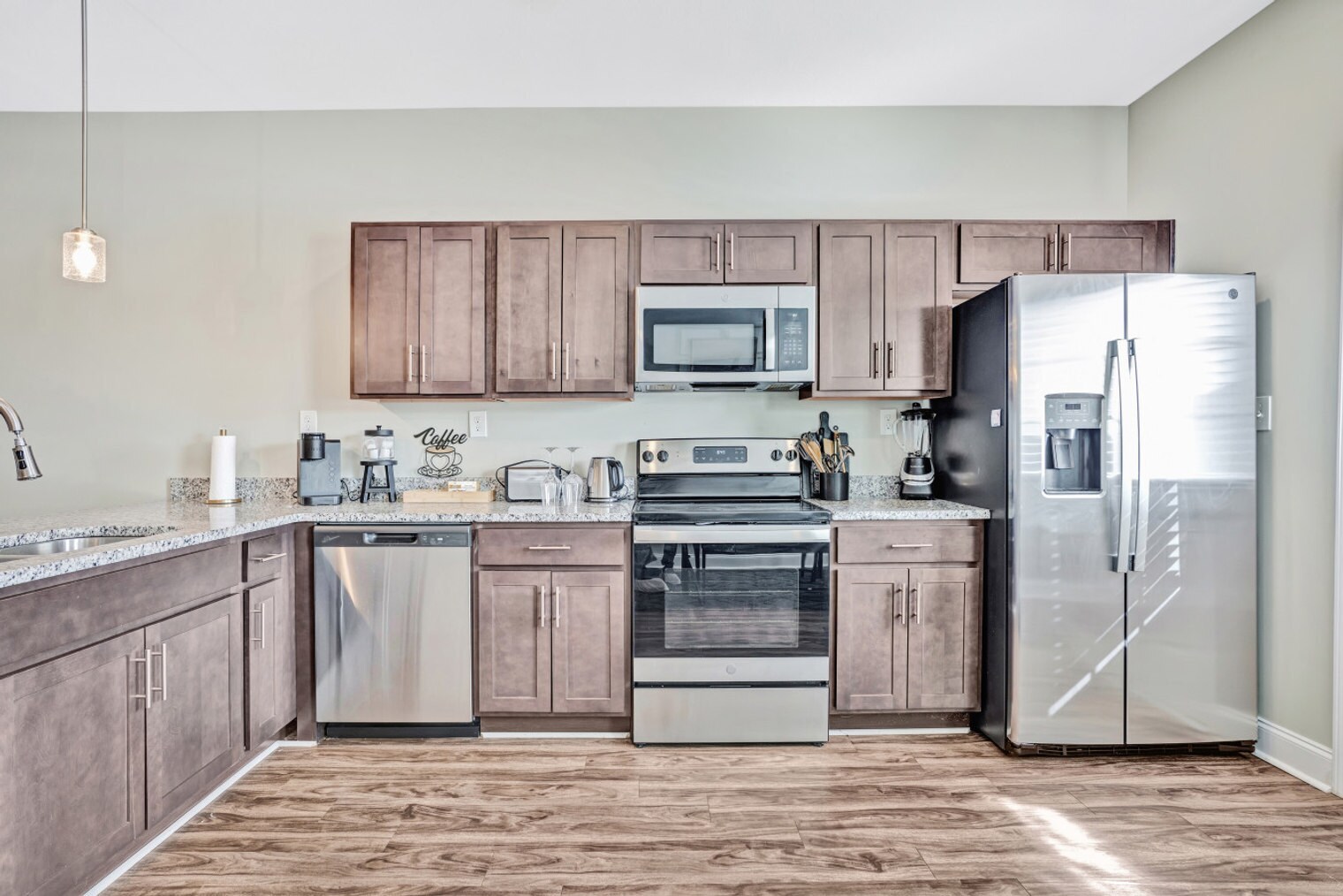 Building Photo - 541 New S Dr