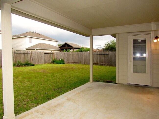 Building Photo - 21315 Bella Mountain Dr