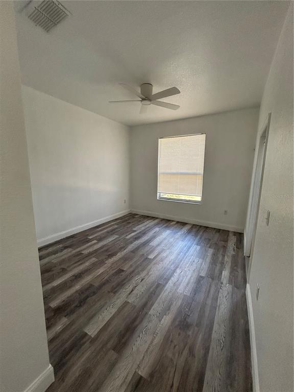 Building Photo - 1925 Magical Ln