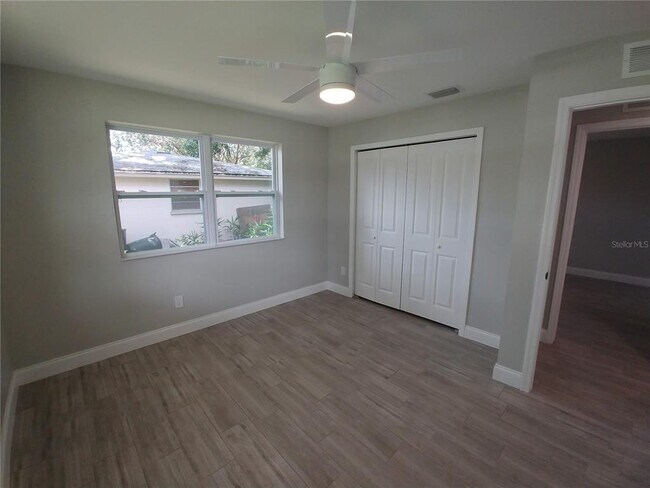 Building Photo - 4027 Condor Ln