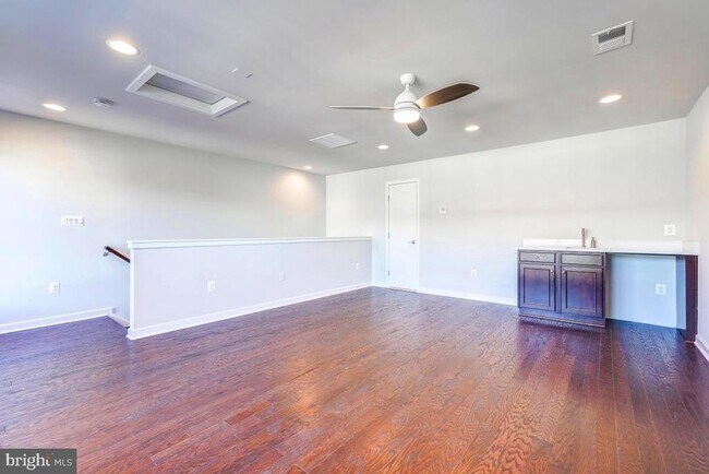 Building Photo - 22954 Sullivans Cove Sq