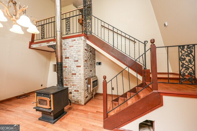 Building Photo - 168 Williams Rd