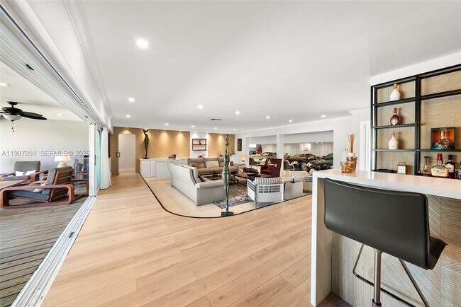 Building Photo - 424 Alamanda Dr