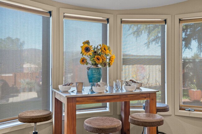 Building Photo - 77 Rainbow Trail