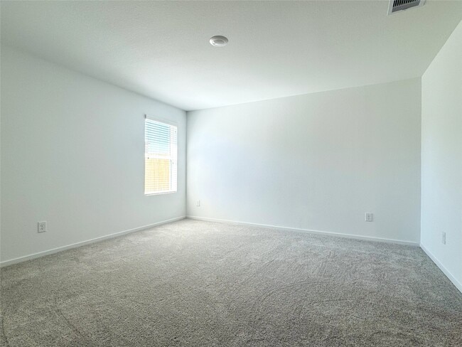 Building Photo - 28723 Bottom Grass Trl